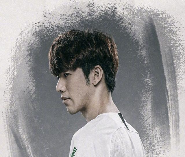 不仅着眼于 不仅着眼于