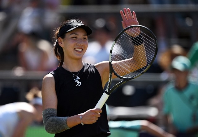 相比之下 相比之下