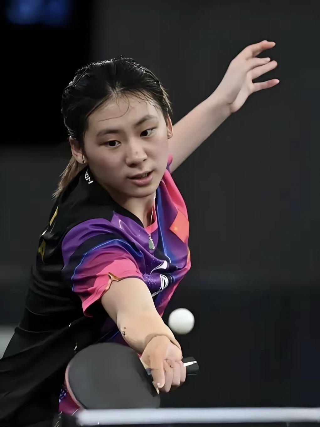 尤其是在决 尤其是在决