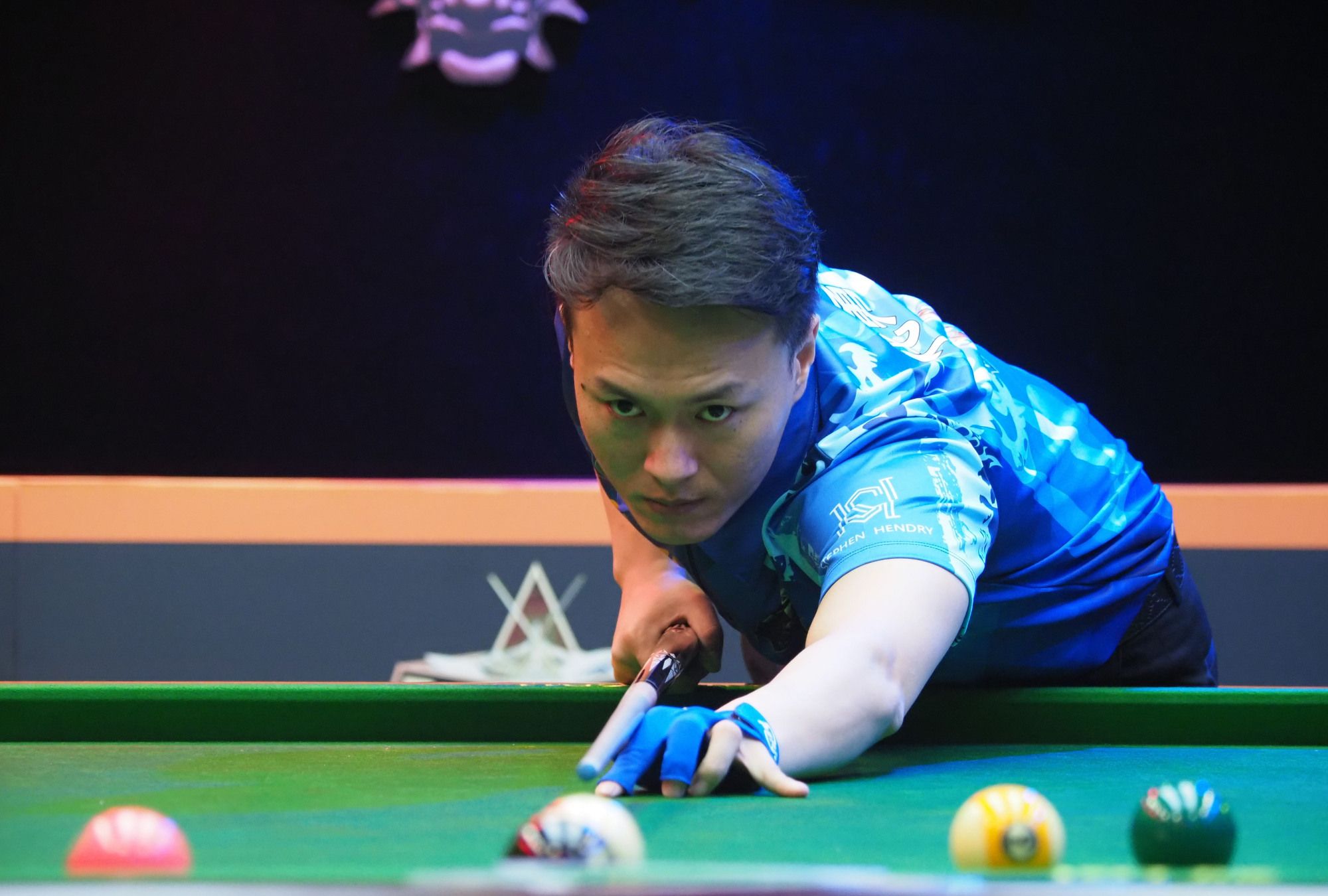 为球员站在 为球员站在