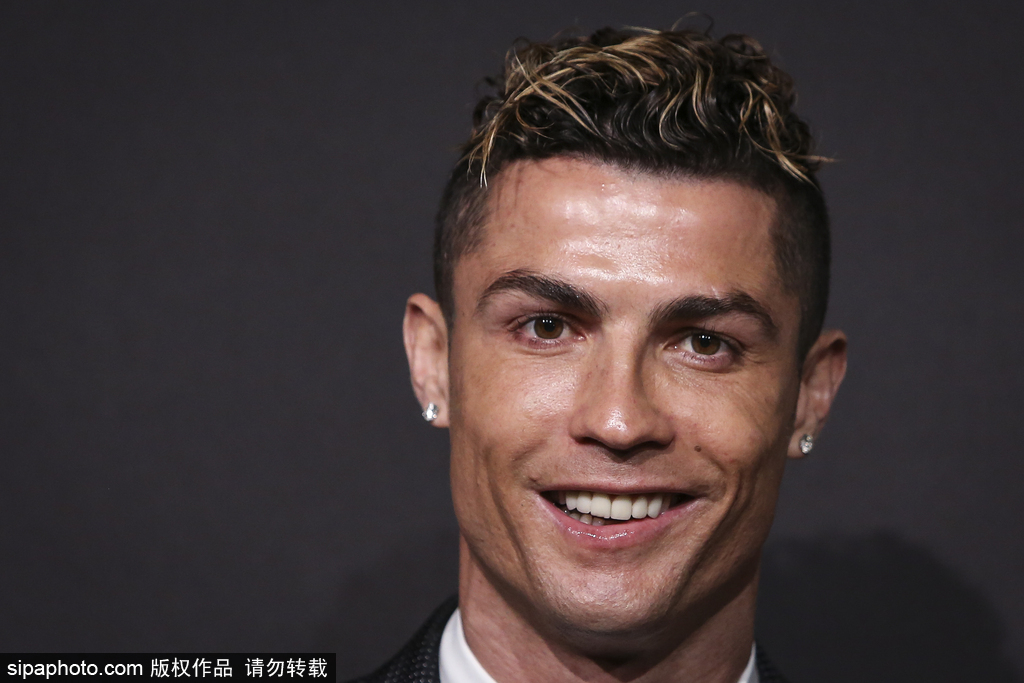 于全队的出 于全队的出